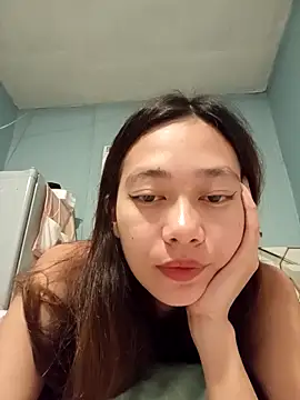 Snapshot of Sugar_Gen chatting on 10/17/25, 02:41 Sugar Gen online show from 10/17/25, 02:41