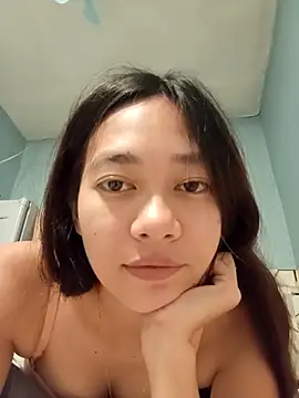 Snapshot of Sugar_Gen chatting on 10/31/25, 02:07 Sugar Gen online show from 10/31/25, 02:07