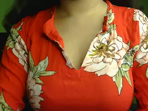 your cute girl online show from 10/18/25, 05:32