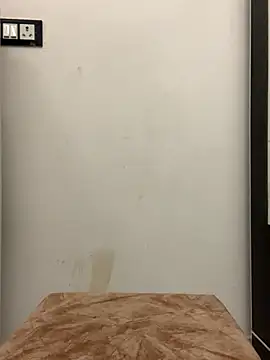 layra 9900 online show from 11/19/25, 05:24