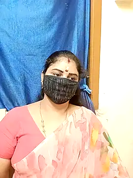 sushma26 online show from 10/17/25, 05:04
