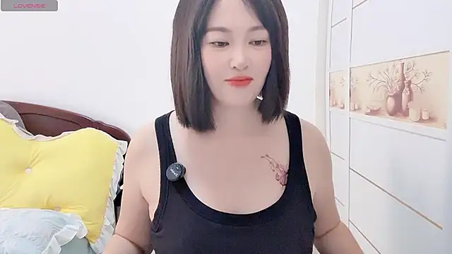 Snapshot of FeilL2t chatting on 10/29/25, 05:31 FeilL2t online show from 10/29/25, 05:31