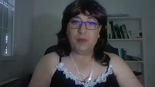 Snapshot of nataliacd chatting on 09/10/25, 03:12 nataliacd online show from 09/10/25, 03:12