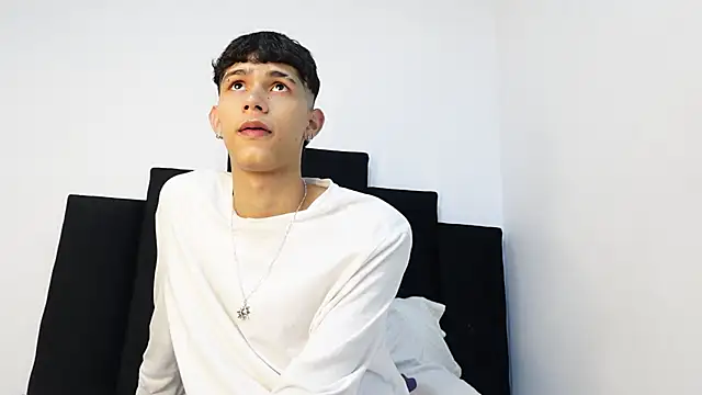 alexmark  online show from 09/26/25, 01:48