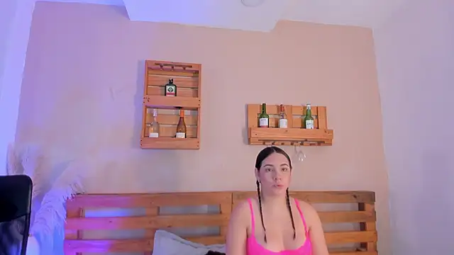  miss mia online show from 10/22/25, 11:43