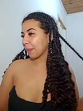 Snapshot of A_maddy chatting on 10/22/25, 01:50 A maddy online show from 10/22/25, 01:50