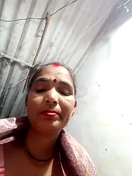 Snapshot of Monika_thakurr chatting on 09/10/25, 10:21 Monika thakurr online show from 09/10/25, 10:21