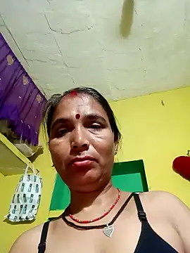 Snapshot of Monika_thakurr chatting on 09/25/25, 10:13 Monika thakurr online show from 09/25/25, 10:13