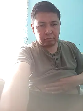 Snapshot of rgh11 chatting on 11/17/25, 04:57 rgh11 online show from 11/17/25, 04:57