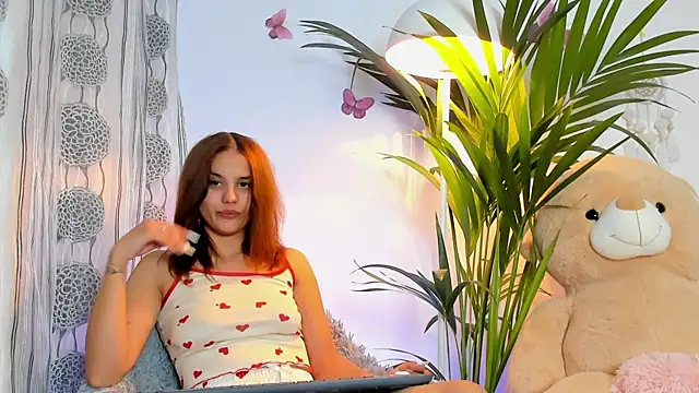 ScarlettVelour online show from 10/27/25, 06:34