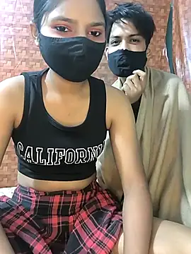 Antique-stickchart-couple online show from 11/18/25, 02:06