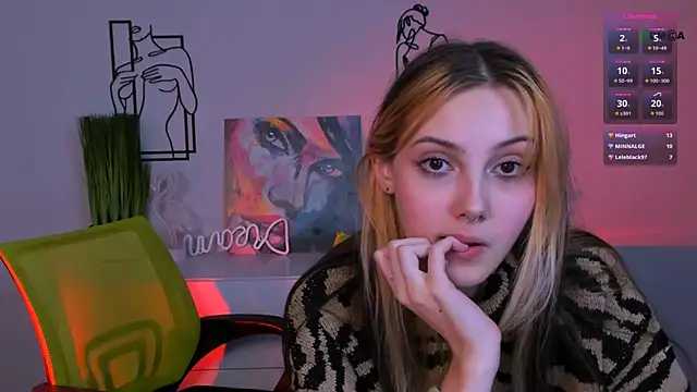 luna tin online show from 10/09/25, 11:03