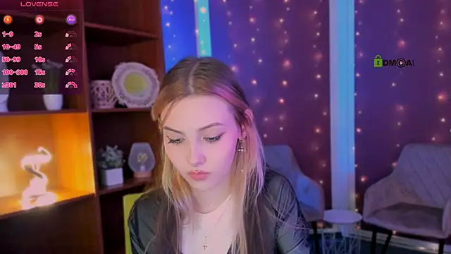 luna tin online show from 11/09/25, 06:01