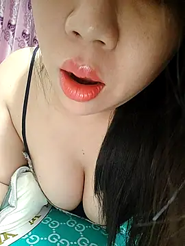 Julyy08 online show from 11/16/25, 12:55