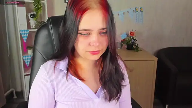 Alis Platt online show from 10/14/25, 01:17