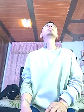 abnerdam01 online show from 10/11/25, 12:04