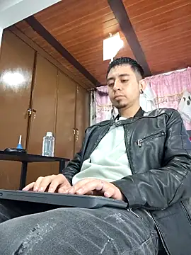 abnerdam01 online show from 10/20/25, 01:55