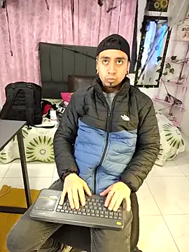 abnerdam01 online show from 10/29/25, 12:29