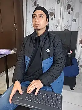 abnerdam01 online show from 11/05/25, 01:44