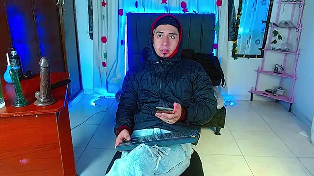 abnerdam01 online show from 11/18/25, 11:47