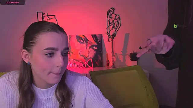 aria moo online show from 10/22/25, 07:13