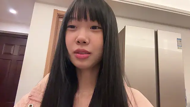 Snapshot of xinyu789 chatting on 11/16/25, 06:02 xinyu789 online show from 11/16/25, 06:02