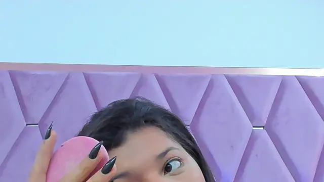 MaskedGirl  online show from 10/17/25, 11:46