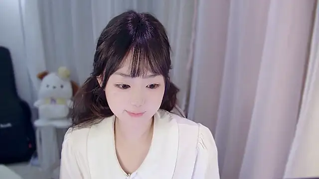 Snapshot of YUANYUAN-A chatting on 11/09/25, 09:51 YUANYUAN-A online show from 11/09/25, 09:51