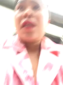 han-cute online show from 11/18/25, 01:11