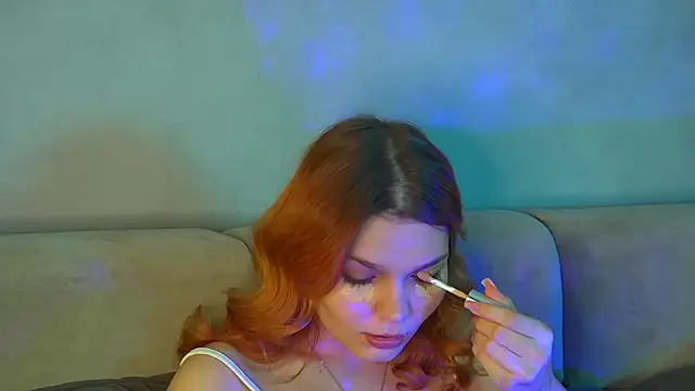 Snapshot of BellaMarebelle chatting on 10/11/25, 04:33 BellaMarebelle online show from 10/11/25, 04:33