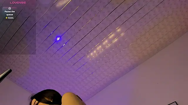 Zahra milks online show from 09/18/25, 01:35