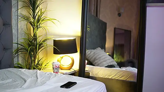 MiamiCoffee online show from 11/17/25, 07:52