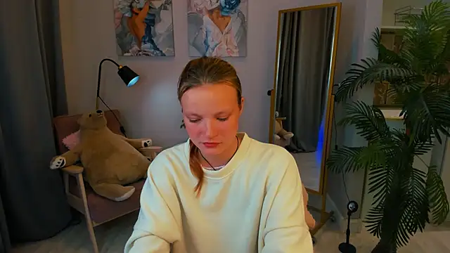 Snapshot of Ginger_Emma chatting on 09/11/25, 08:42 Ginger Emma online show from 09/11/25, 08:42