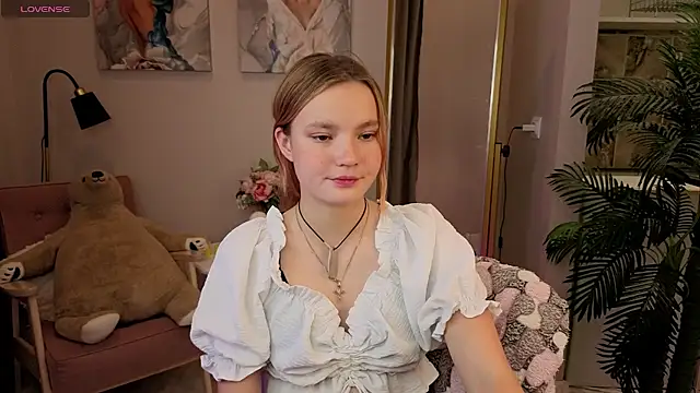 Snapshot of Ginger_Emma chatting on 10/02/25, 08:38 Ginger Emma online show from 10/02/25, 08:38