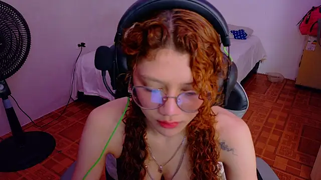 Birdie 0 online show from 11/05/25, 01:22