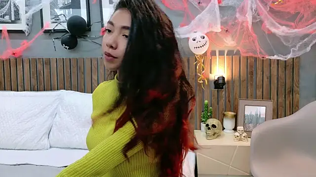 luna roja25 online show from 11/04/25, 01:32