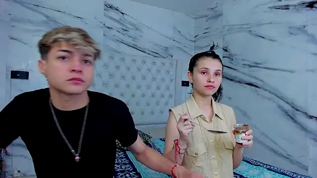 Snapshot of Ari_and_Storm chatting on 10/09/25, 12:19 Ari and Storm online show from 10/09/25, 12:19