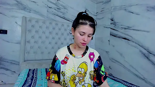 Snapshot of Ari_and_Storm chatting on 10/09/25, 02:37 Ari and Storm online show from 10/09/25, 02:37