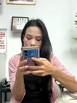 Baby-mmm online show from 11/06/25, 01:56