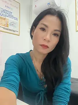 Baby-mmm online show from 11/08/25, 04:29