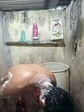 Snapshot of lalop221 chatting on 10/09/25, 11:58 lalop221 online show from 10/09/25, 11:58