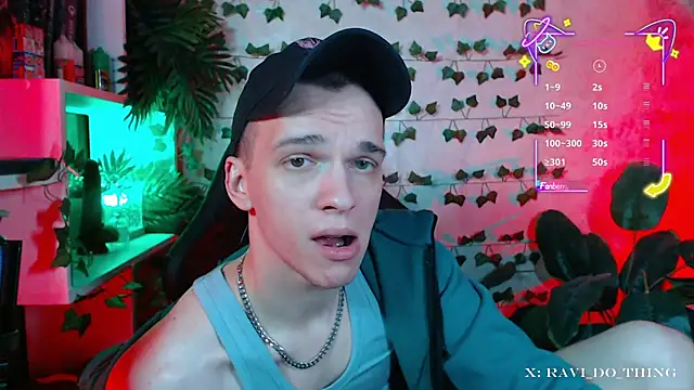 frozen boy online show from 09/24/25, 04:54