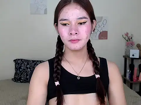 Snapshot of sassymimi69 chatting on 10/16/25, 03:13 sassymimi69 online show from 10/16/25, 03:13