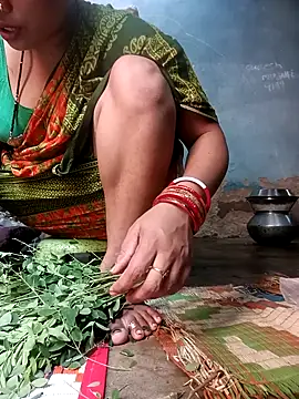 Snapshot of gulapi-gulistan180 chatting on 11/01/25, 06:04 gulapi-gulistan180 online show from 11/01/25, 06:04