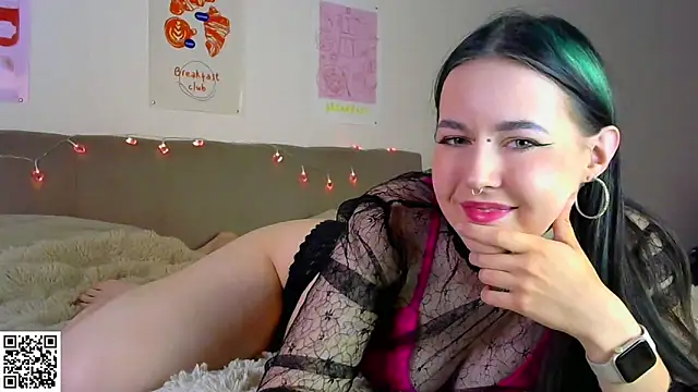 Snapshot of serenaxxxxx chatting on 09/12/25, 06:35 serenaxxxxx online show from 09/12/25, 06:35