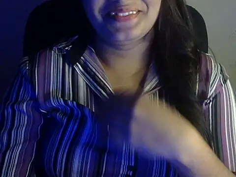 Aanya Hazel online show from 10/17/25, 06:21