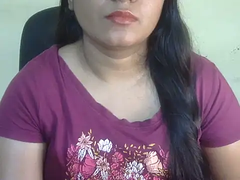 Aanya Hazel online show from 11/02/25, 09:17