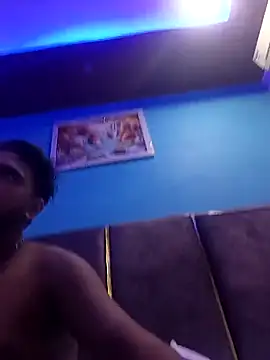 romantic couple1 online show from 09/18/25, 01:40