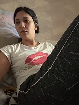 Snapshot of PrincessYYara chatting on 10/19/25, 01:34 PrincessYYara online show from 10/19/25, 01:34