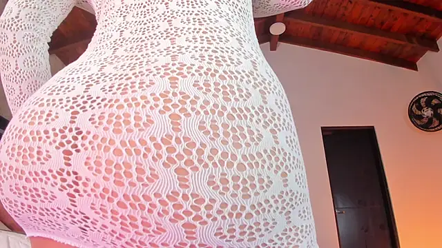 Sofi Moreno online show from 09/20/25, 12:06